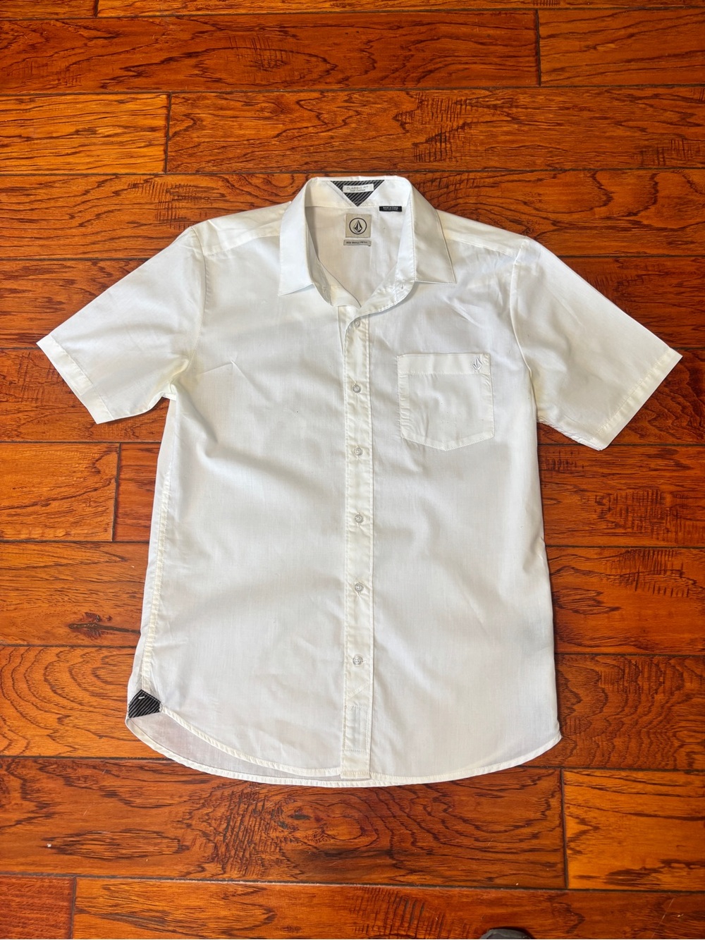 Volcom Men’s Short-Sleeve Button-Up Shirt in White